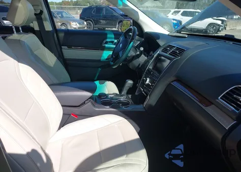 2016 Ford Explorer Platinum из США, поврежденный, VIN 1FM5K8HT5GGC20017